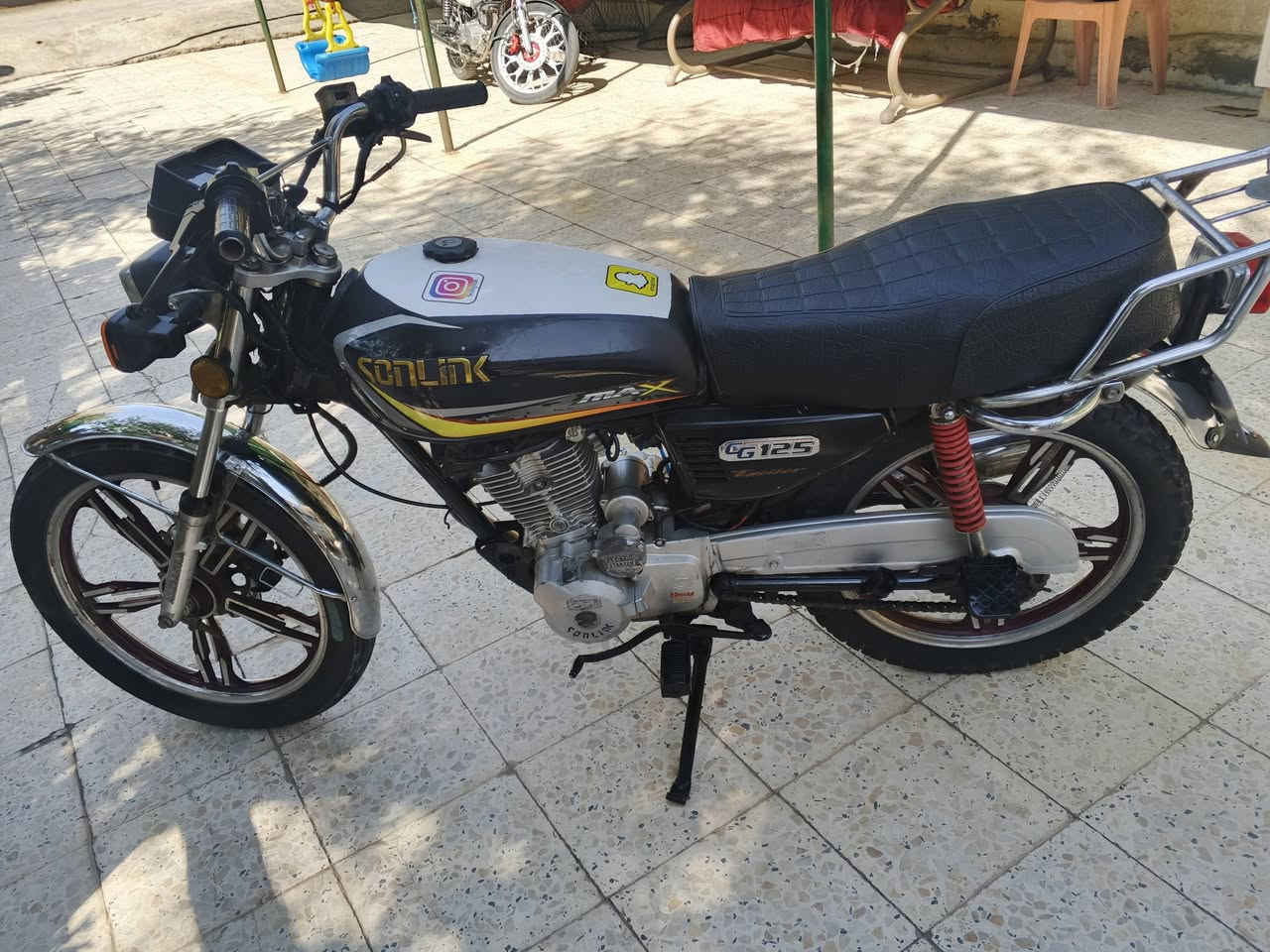 سفان 2022 اوراق كامله كهربائيات كامله دراجه نضيفه مكينه ناعمه ونشطه رايدهه 425 مكاني صويرة شارع الكازينوات 
***********
