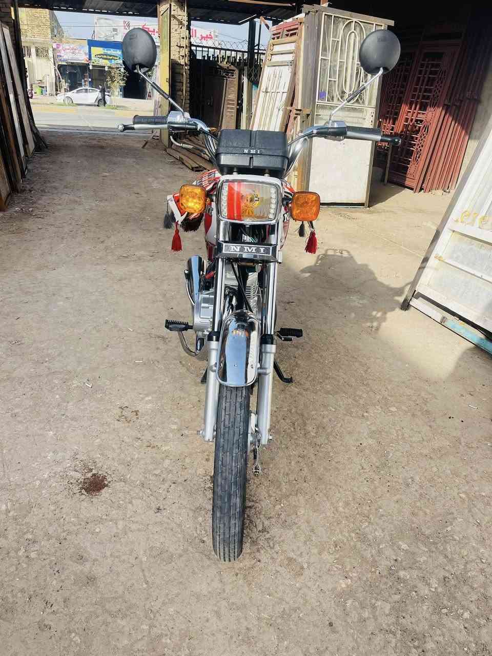 السلام عليكم ٤كير تعمير شاصي ١٢والباقي كله ‏26  نامه شلامجه ‏بعدهي على سحك مكفوله كفاله عام من كل شي ((أوراق صولي)) 
   مكان طوريج السعر على. هاذ رقم ***********
