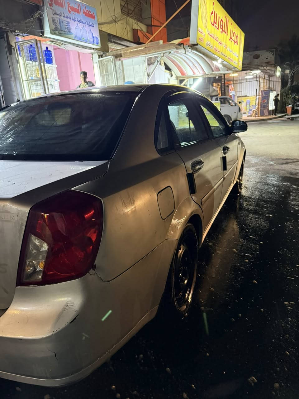 السلام عليكم 
دايو لاسيتي اوبترا 2008
رقم اربيل ب اسمي اتريد وكاله او تحويل
السياره جانت مضمومه مماشيه هواي
البنيد امغلف 
تجي مري شفط 
كشنات جلد وبيهن تدفئه
سنتر لوك بلادي 
لايت زينون
ماشيه 167 الف مماشيه بلنسبه لموديلها
ويل 15 
شاشه اندرويد وكار بلي
كامره خلفيه
مكينه 1600 cc
السعر 72 ورقه وبيها مجال للطيبين
مكان لسياره بغداد الطالبيه
للاستفسار
***********
