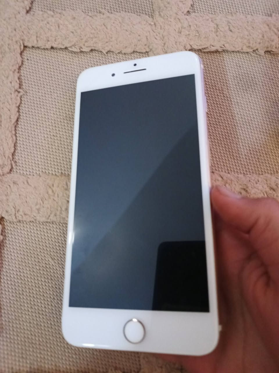 السلام عليكم للبيع هاتف ايفون عاطل شاشة سفن بلاس ذاكرة 32 فقط شاشة عاطلة و هاتف ريلمي C25y جديدة فقط فطر في شاشة كما موضح بل صورة ذاكرة 128 كامرة ٥٠ بكسل قسم بما يرضي الله  مكان بغداد الجديدة حي الخليج رقم الهاتف *********** فقط واتساب
