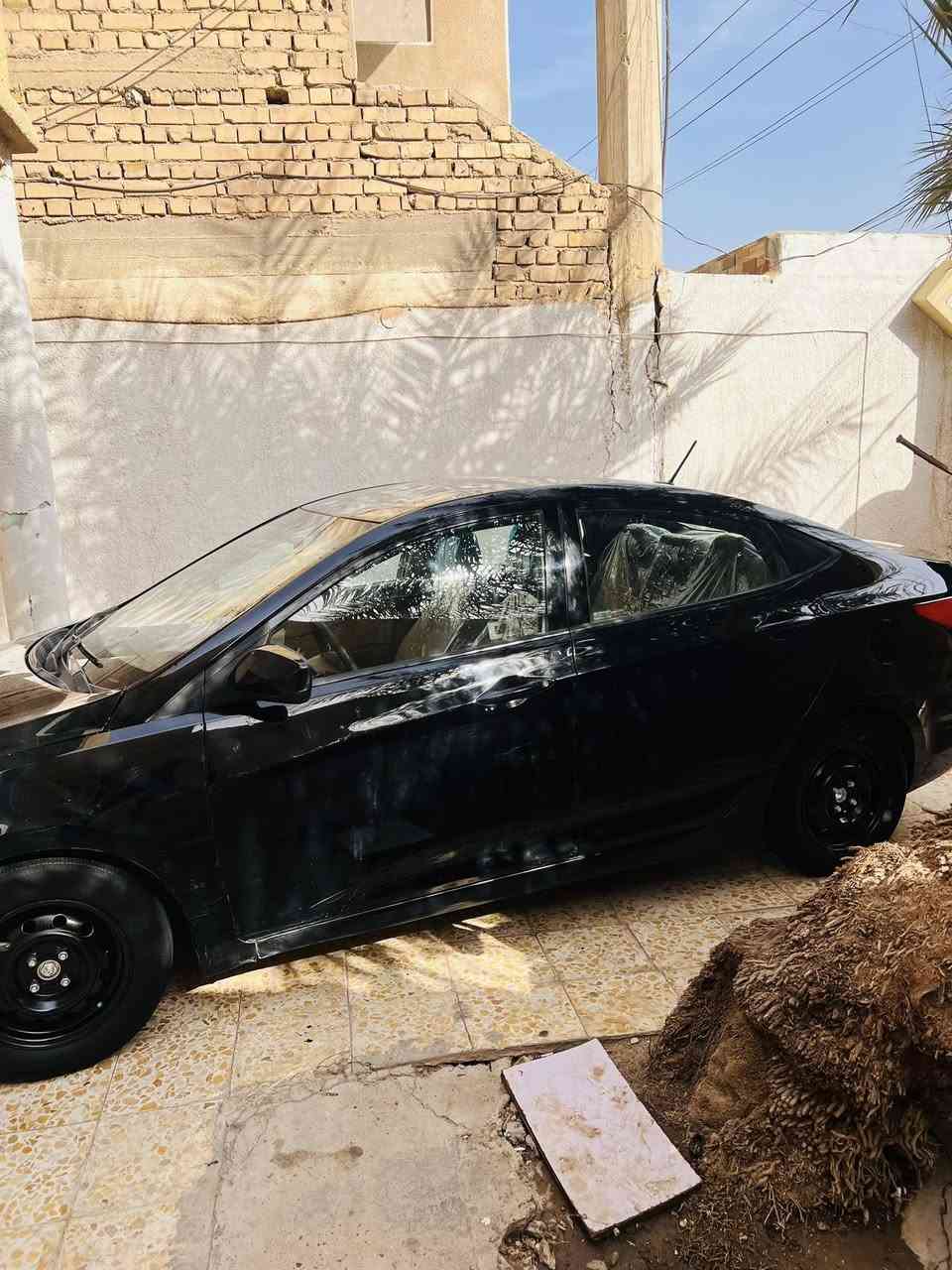 سلام عليكم اكسنت مديل 2017 بيه 3 قطع باب السايق والجاملغ الخلفي والمامي سياره حلوه وجاهزه من صدر من كلشي السياره رقم أربيل بسمي مصفره غرامات السياره مروضه93وبيه مجال  
*********** سلام عليكم اكسنت مديل 2017 وارد أمريكي مكينه 1600بيه 3 قطع باب السايق والجاملغ الخلفي صفحت السايق والمامي اليمن سياره ماشيه 93حلوه وجاهزه من صدر من كلشي السياره رقم أربيل بسمي احولك كبل مصفره غرامات السياره مروضه93وبيه مجال  
***********
