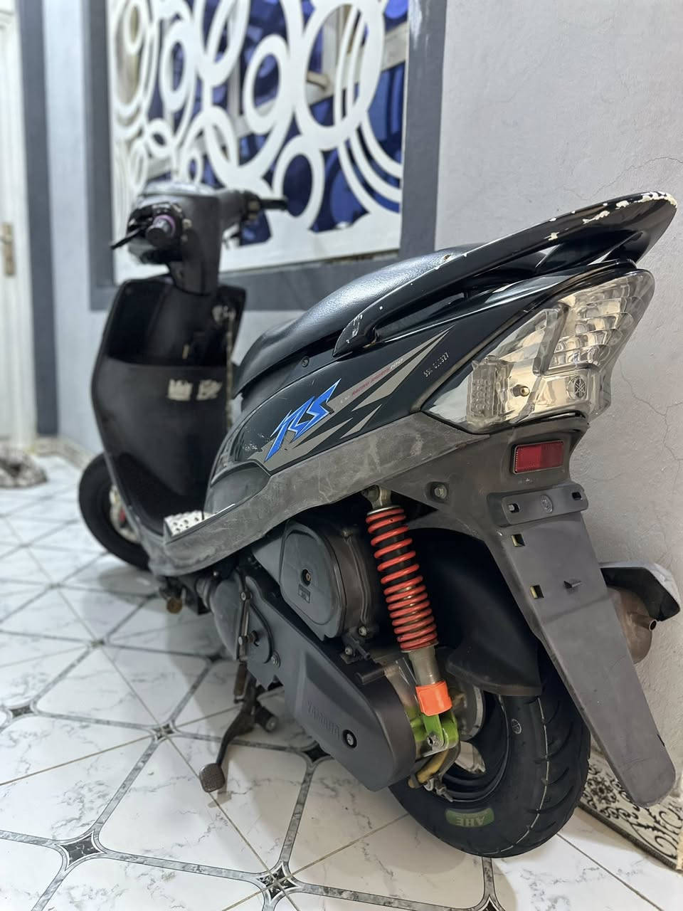 السلام عليكم 
ماكس عدلة كفالة عامة بلادية  ماصار هواي من منزله من الرمبة
شوفت عينك دراجة نضافته ومكينته حلوه 
مكاني النجف الاشرف حي جامعة 
السعر 900 وبيه مجال للشراي 
***********
