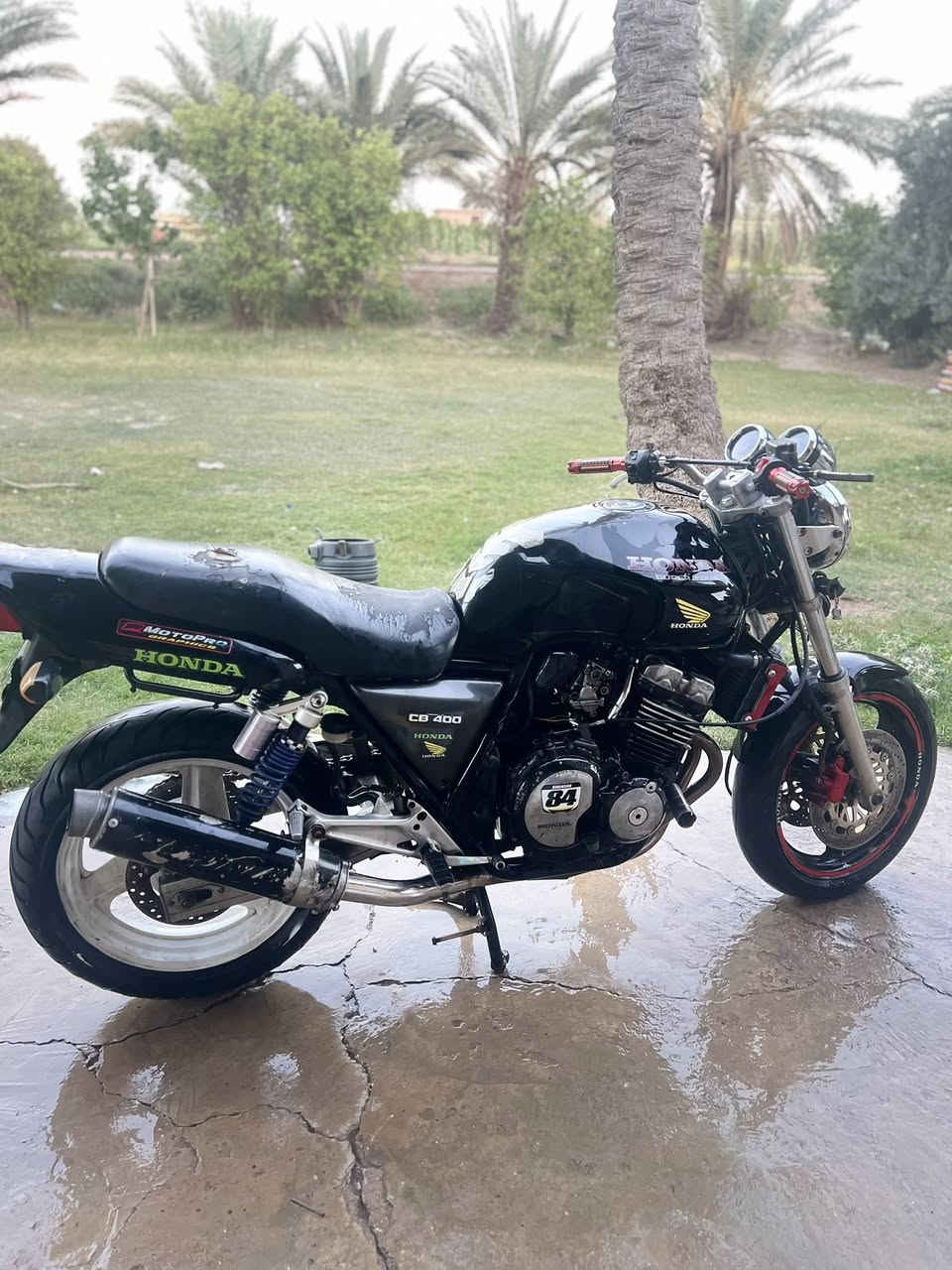 السلام عليكم سي بي 400جيل اول للبيع محرك مفيلس شلعة ومعدل فوك ال 180عداد سرعة شغال رون شغال دراجة خير من الله مكاني بغداد ابوغريب1300وبيه مجال *********** بي واتساب
