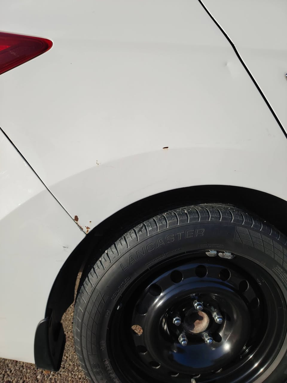 اسلام عليكم
الانترا ١٨ سوبر
رقم بغداد
بيها بارد بل جاملغين محددهن بل صوره الدوسه صبغ دوشمه جديده سياره جاهزه كلها شغاله تبريد تتفئه
بسمي ماشيه ١٤٣ الف وقابله لزياده
السعر ١٤٧ بيها مجال بسيط
رقم ***********
