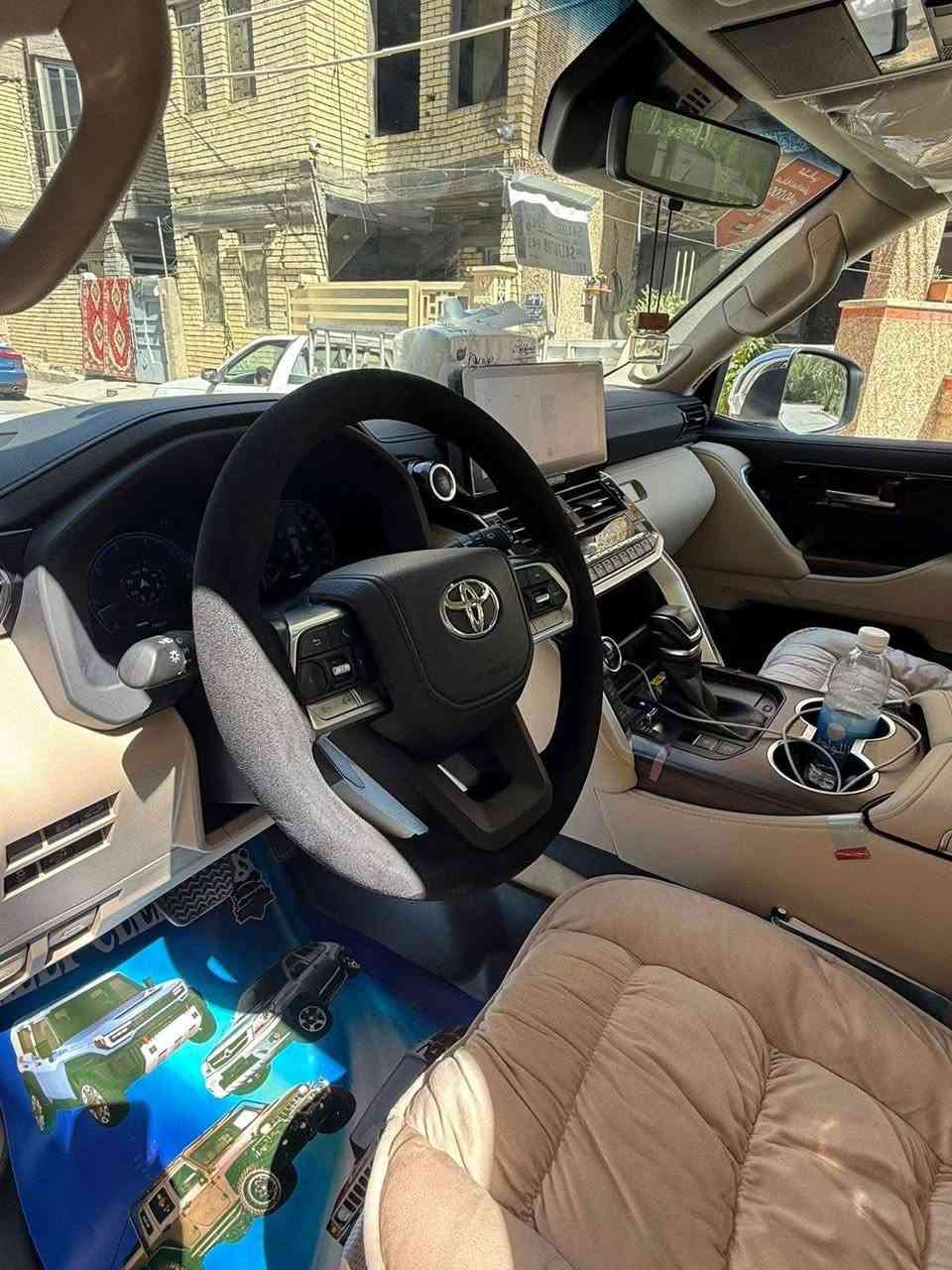 تم تنزيل السعر
لاندكروز 2025 الفئة VX LIMITED S توين تيربو 

ضمان شركة ساز رقم اربيل مميز

+ملفة PPF ضمان 10 سنوات 
مكفولة كفالة عامة 

ماشية 25 الف سيارة جديده جداً وستخدام شخصي
 
صيانة تبديل دهن وفلاتر بالشركة مجاناً

مواصفات فوول :
1.    تون تيربو
2.    حساسات محيطية - رادار امامي خلفي جانبي 360
درجة
3-تحكمات 4جهات تحديد مسار قيادة ذاتيه حساس
ستيرن رجاج
1.   مقاعد كهرباء امامي وخلفي + تدفئه تبريد
2.    كامرات محيطية 360 درجة
3.    لايتات استشعار مع الجو�JBL سماعات -7
4.   انارة داخلية شاشات خلفية
5.   كامرا مراية خلفية + مانع ضباب جانبي
6.    ابواب شفط
7.     تحكمات قيادة 3 وضعيات
8. وغيرها من المواصفات المعروفه 

مكان السياره بغداد 

السعر : 890 الف وبيها مجال بسيط للشراي 

للأستفسار : 
***********
***********
