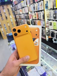 ١٧ برو ماكس سيمكارت مشحون ٢٠ مره السعر. مليونين او ١٠٠       ٠٧٧١٨٦٢٨٩...