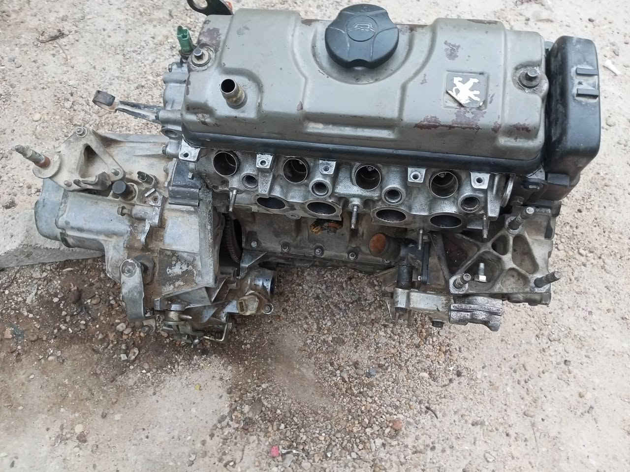 محرك 306 بيجو فرنسي Z06  مع كير ملاحضه عينه وصينه ما موجوده  المكان الحصوه بابل  مجاور مطعم الميزان ***********
