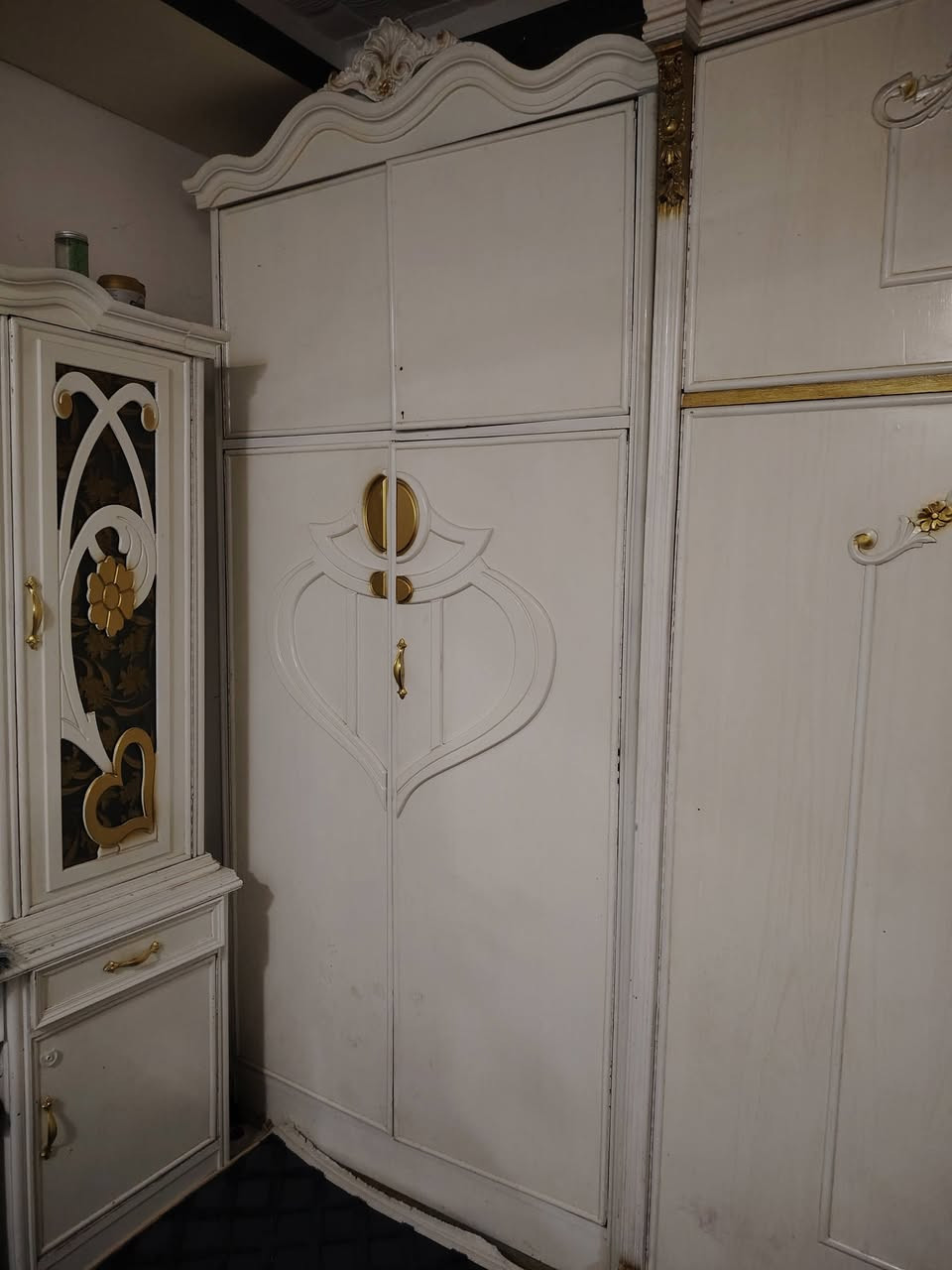 الكنتور 6ابواب مثل ما موضح الكم بلصوره الشراي يقيم بمى يرضي الله ابيع
مكاني بابل الهاشمية
للستفسار ***********
