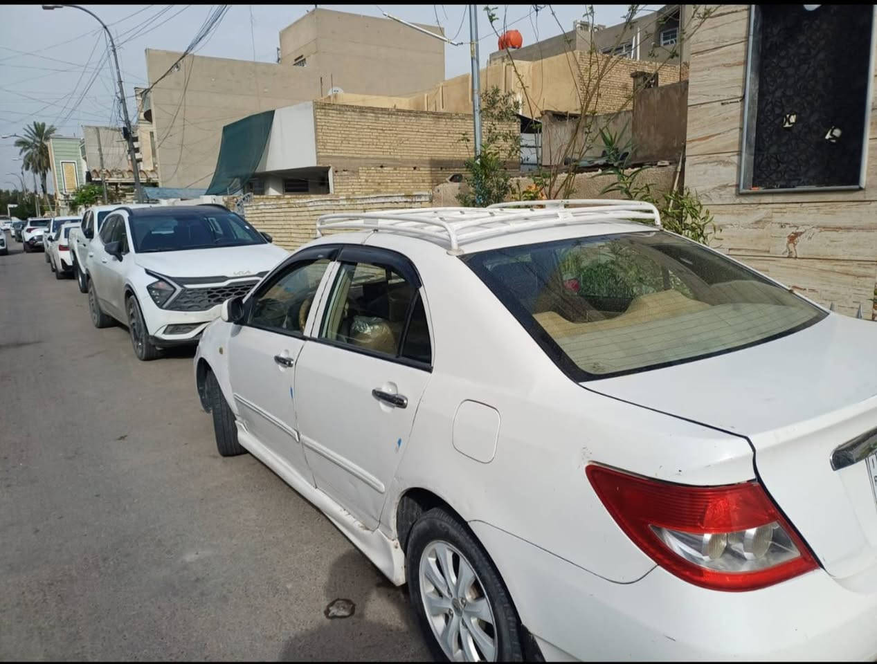 سيارة BYD 2010
محرك وكير بحالة جيدة
العنبار والباتري تبديل جديد
الكهربائيات ومنضومة التبريد شغالة كلها
رقم وطني بغداد هزة جديدة قبل كم شهر
السيارة جاهزة بدون نقوصات
المكان بغداد قرب العيادة الشعبية في صليخ
السعر 47 ورقة بيها مجال بسيط
الاتصال على الرقم ***********
