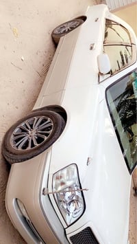 كراون كرستال • محرك D4 • ثلاجة خلفية