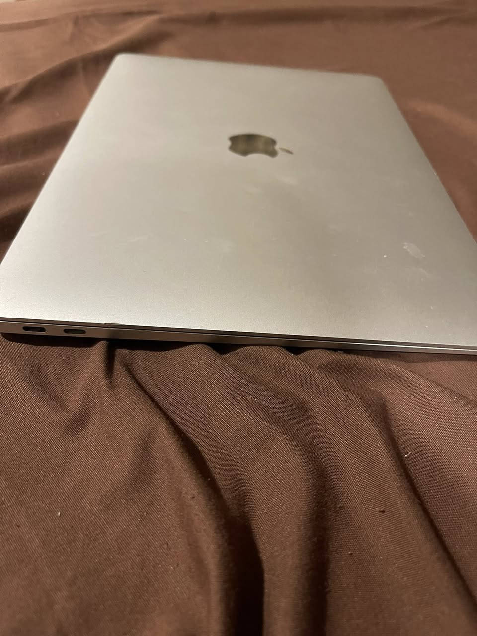 MacBook Air 2020 للبيع
• Intel Core i5 Quad-Core 1.1GHz
• RAM 16GB
• شاشة Retina 13.3
• Intel Iris Plus Graphics
• الجهاز نظافته ٨٠بلميه السعر قيم واخذ


**إذا كنت صاحب هذا الإعلان وتريد حذفه لأي سبب، رجاءا أرسل رسالة إلى الدعم الفني**