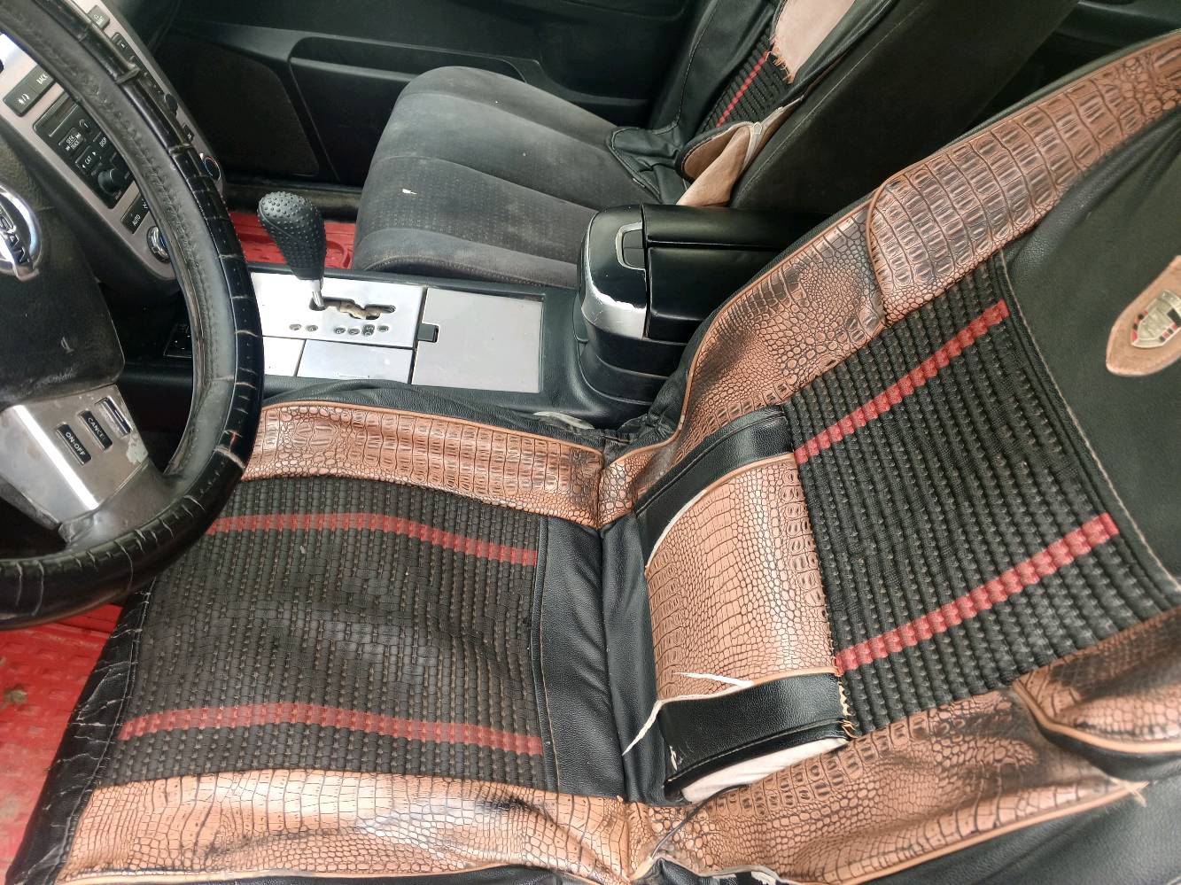 نيسان مورانو 2007 كير ومحرك مبدلات جديد مالته 
السيارة ناقصها إدامة بس 
باتري داينمو سلف مبدلات جدد
حدادية كاملة 
عنواني بغداد بغداد الجديدة حي المعلمين 