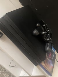 بلي 4 برووو اعلى فئه واعلى مواصفات ذاكره 1 تيره نظيف جداً نظافته 97‎%‎...