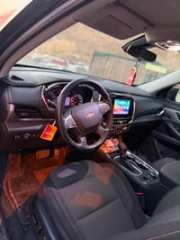 ترافيرس ٢٠٢١ سياره جاهز ٢ قطعه سبوغ بدون دواخل سعر ١٨٠  07707704747 07...