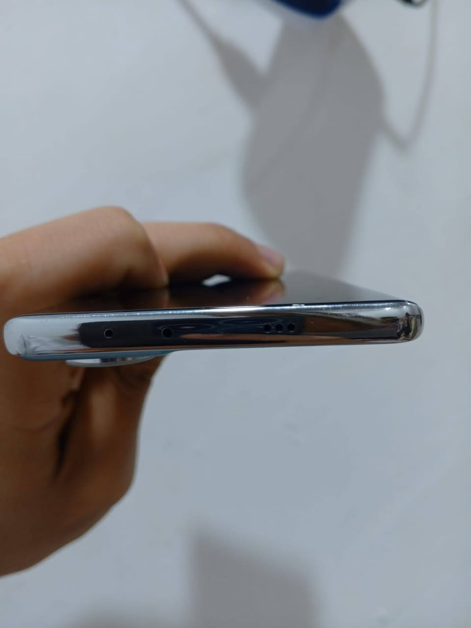 السلام عليكم 
كامون 40 برو 5G
ذاكرة 256 
رام 12
90فريم ببجي
كامرا فول
نضيفف حيلل 
للبيع سعر 290 
او تبديل مع فرق  عادي شعندك نزل 
تحياتي للجميع


**إذا كنت صاحب هذا الإعلان وتريد حذفه لأي سبب، رجاءا أرسل رسالة إلى الدعم الفني**