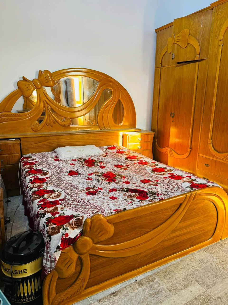 غرفه خشب صاج اصلي. للبيع. التخت مخزن  التواصل على هذا الرقم ‭٠٧٧١ ٨٧٩ ٧٨٧٧‬ موصل, نينوى
