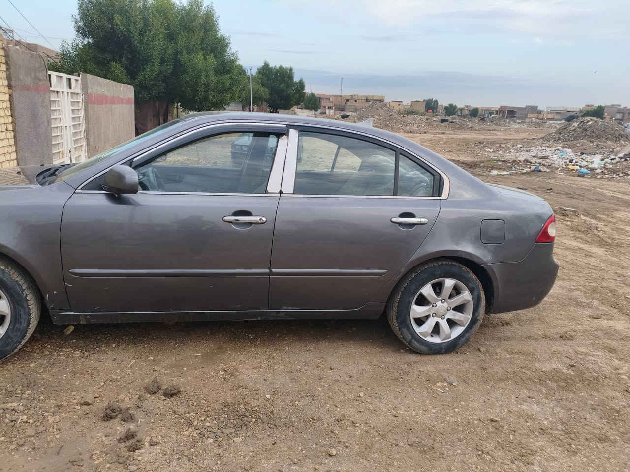 السلام عليكم 
اوبتما مديل 2007
رقم بغداد مشروع وطني
تحكمات ستيرن
شاشه
صدر امامي وخلفي جديد
تخم تاير 
كير ومكينه خير من الله
عليها ادامه كامله 
مكينه 2400 
صبغ حزام ضربتها بالجاملغ الايمن الامامي
السعر 92 وبيها مجال حك الجيه
المكان الدوانيه قضاء سومر 
مصطفى كريم :***********
