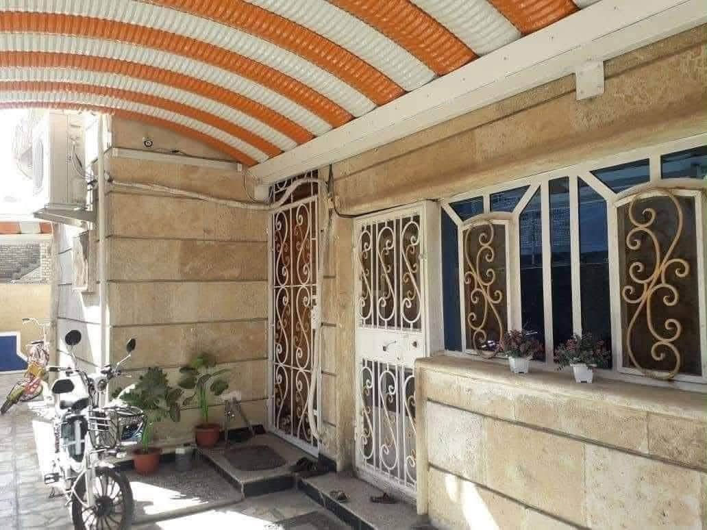 بسم الله ^^^^ ماشاء الله 

اعلان ^^^^ للبيع 
بيت مساحه 150 متر ركن واجه 10 نزال 15
يقع في حي جهاد مربع السمجه
سنه البناء 2015
يحتوي ^^^^^ على
4 غرف نوم^^^ 2 صحيات ^^^ صالة ^^^ مطبخ ^^^ حولي ^^^ كراج ^^^

للاستفسار مراسلة الصفحة او الاتصال

على الارقام واتساب

☎️ ***********

☎️***********

زورو موقعنا ((مــكتــب بــاب الحــارة)) في حي الجهاد مقابل ((جامـــع النــور))ومجاور(( الاطباء والخارجيه)) يوجد كافة العروضات وكافة المساحات للـــدور والاراضـــي
بإدارة 《《السيد ابو انس 》》🇮🇶🇮🇶
《《موقع المكتب 》》
https://maps.app.goo.gl/6xEom8mKepEY5pcb6?g_st=ac
