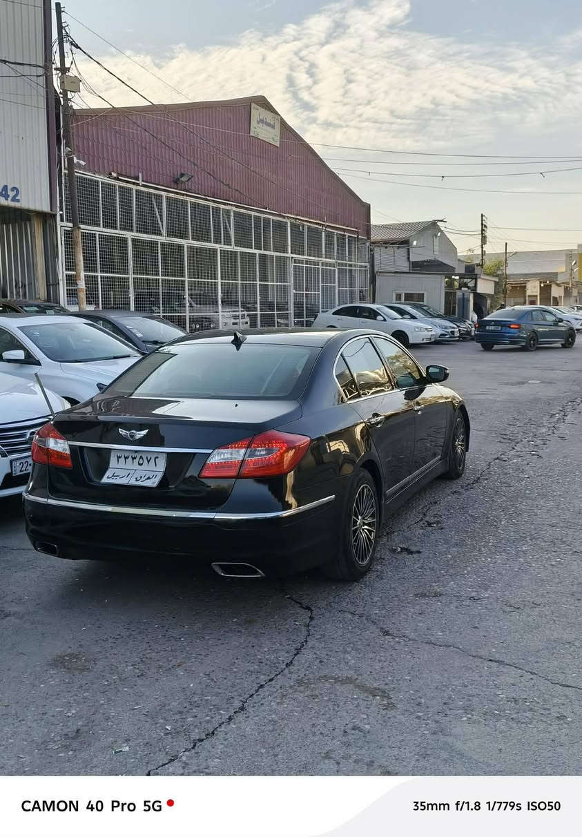 سياره جنيسس للبيع 
موديل 2012 
محرك 6 اسلندر مامفتوح 
توه داخله هزه رقم دولي جديد
باسمي سياره مصبوغه احزام 
السعر 125
للاستفسار ***********
