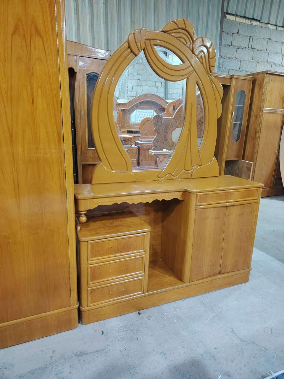 يالله
غرفه نوم ام السته تسكام صاج درجه اولى
السعر ٨٥٠ وبيهه مجال
العنوان النجف حولي مقابل شارع عشرين
***********واتس او الاتصال على الرقم
