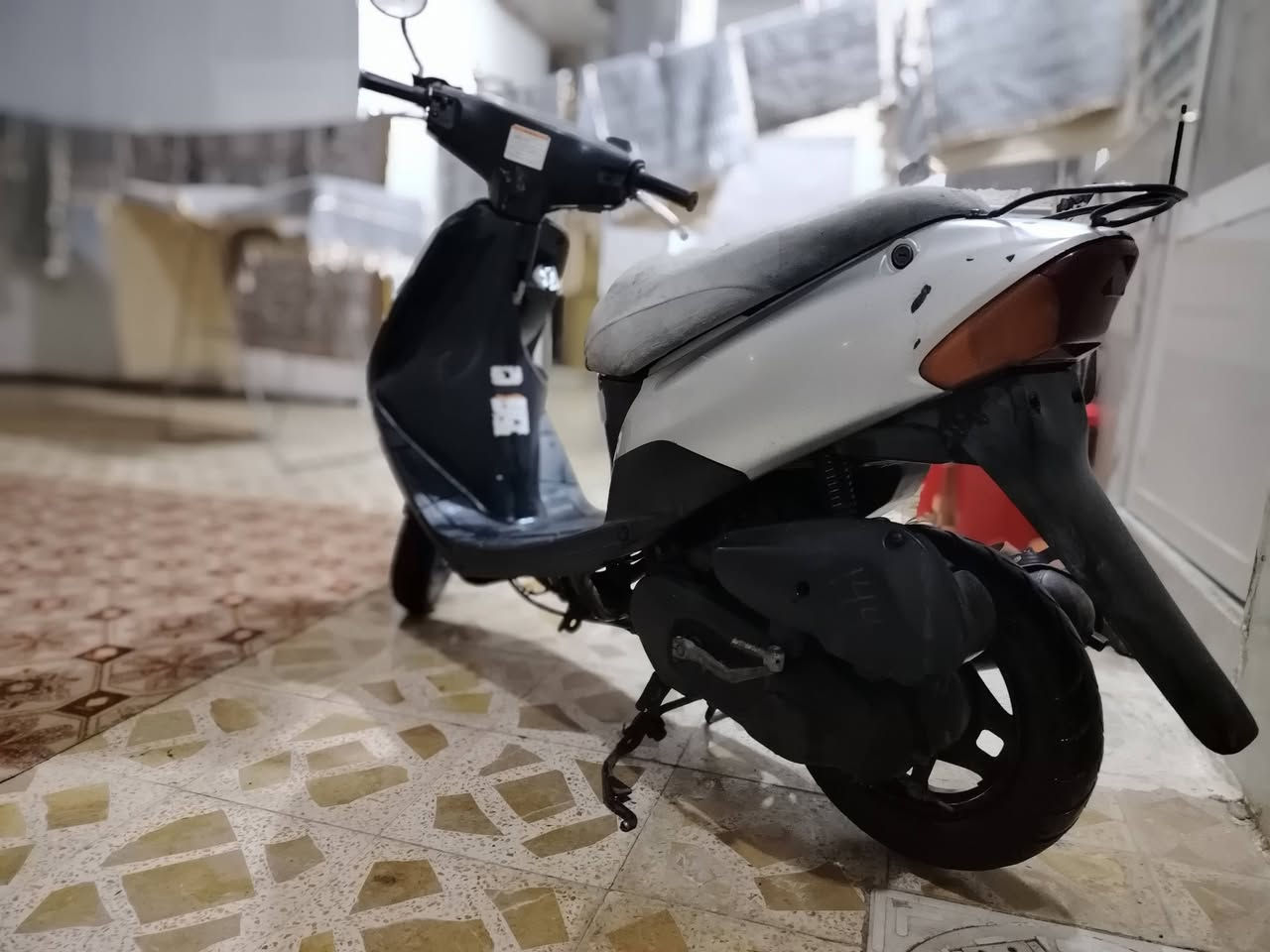 دراجه سازوكي للبيع السعر 300 اوراق الرقم ***********
