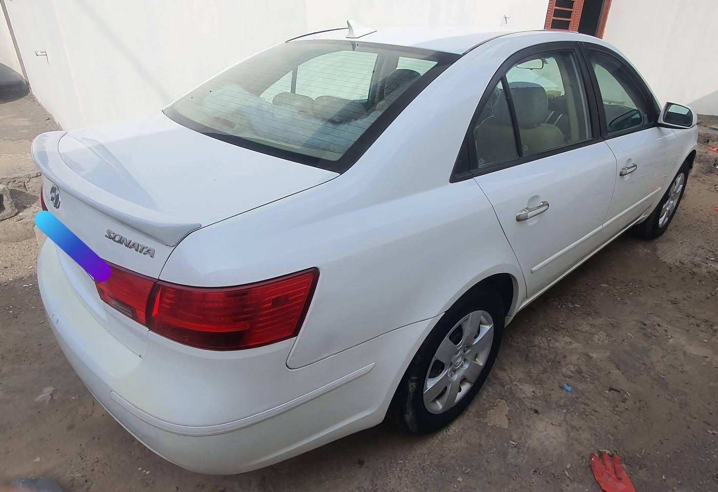 السلام عليكم سوناته للبيع موديل 2009وارد امريكي مكفوله من الحادث بيه صبغ چامرلوغ اثر شخط  مكفوله كير ومحرك تبريد تدفئه السياره خير من الله حلوه بلاديه السعر 140وبيه مجال ***********
