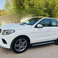 مرسيدس 400  GLEموديل 2018 موصفات  1. سقف بانوراما  2. داخل بيجي  شاشات...