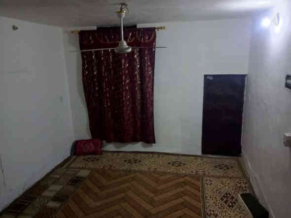 السلام عليكم للبيع مساحه 200م ركن طابو زراعي سند 25 يتكون من غرف نوم 2 كلدور مجمع صحي داخل وخارج  مناور 2مطبخ استقبال 9متر مكان حله شارع 100 جهه الطهمازيه يبعد عن الشارع العام 200متر للاستفسار ***********      السعر125
