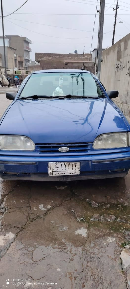 سيارة فورد سكوربيو موديل 92 محرك كير شرط كهربائية شغله كلها طخم امامي وخلفي جدد  كاربون بانزين بيها بدون ضرار داخل نظيف طخم تايرات جدد مكنيه 6سلندر كير عادي تبريد ثلج تدفئه نار منظومه لايت زينون عالي وناصي شرط التحويل السعر 30وبيها مجال قليل وكلشي تلكي بل سوك سنويه عظم تسقط 2027شرط التحويل مصبوغة حزام جميلة فقط كلام بيع من الاخير 27 قفل ***********
