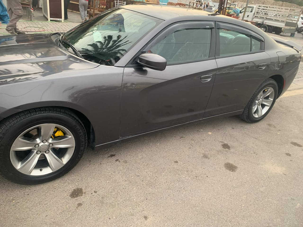 سياره جارجر للبيع موديل ٢٠١٨ SXT
وارد أمريكي
صبغها ربع البنيد فقط دون دواخل 
بيها مكينه جديده وكير جديد صدر خلفي جديد
وصدر الأمامي ٨٠٪؜
مكان بغداد العامريه 
السعر : 189 وبيها مجال شي بسيط 
للاستفسار : ***********
