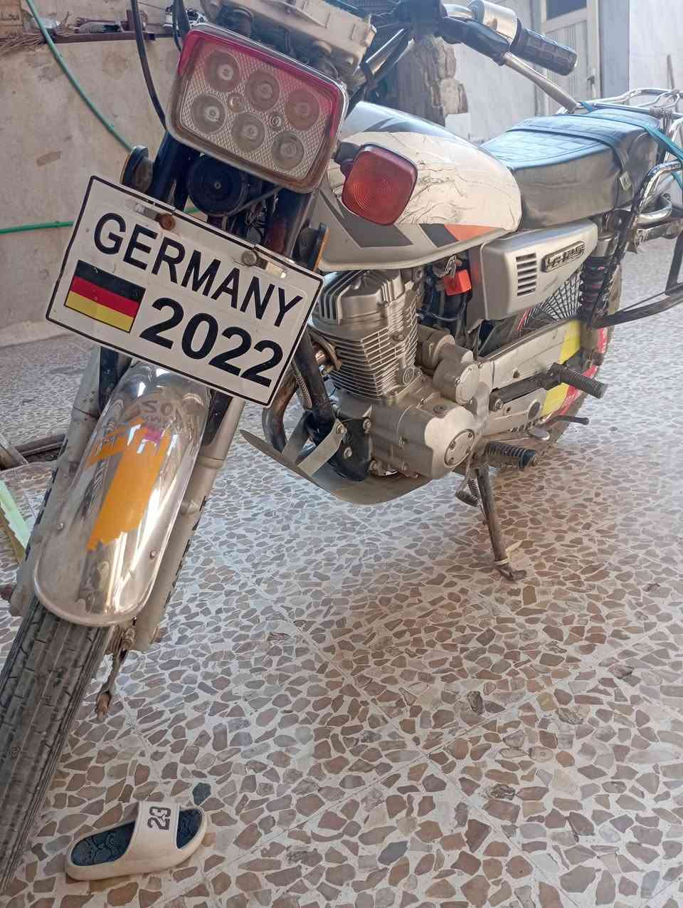 شوف المقطع وخبرني السعر 350.   ***********
