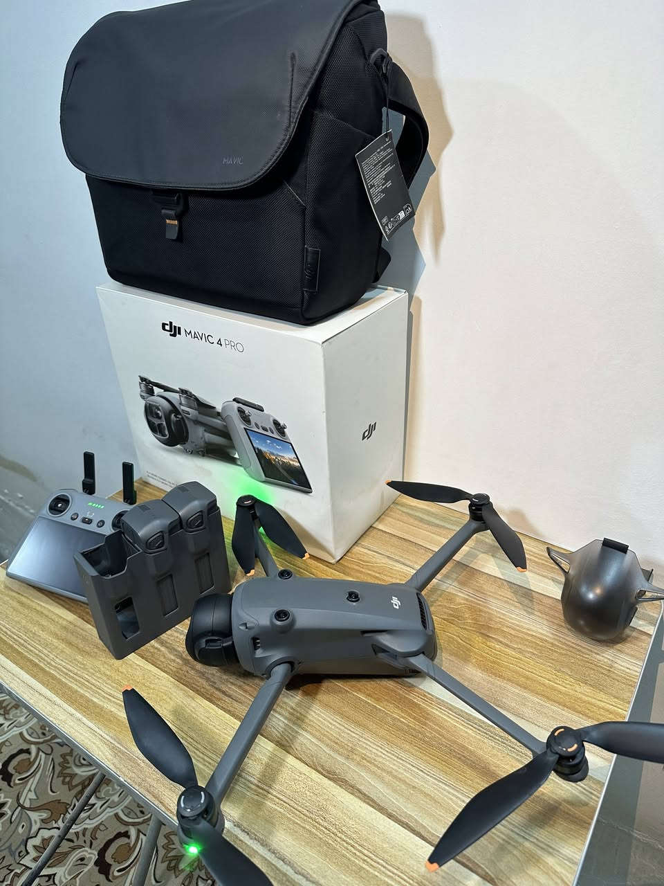 سلام عليكم ورحمة الله وبركاته 
البيع 
درون مافك 4 برو  MAVIC 4 PRO النضافه 
مثل ما موضح بالصوره نضافة خير من الله 
الاستفسار خاص


**إذا كنت صاحب هذا الإعلان وتريد حذفه لأي سبب، رجاءا أرسل رسالة إلى الدعم الفني**