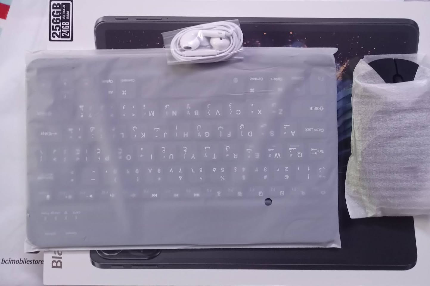 ايباد للــبيع بلاك بيري ميكا تو 

ذاكره       256g 

الداخلية 8 توصل لل 23

9000mah بطاريه تكفيك لمدى يوم كامل 

بيه نظام ال PC

الايباد هوة وكارتونتـة  يجي 

وياه كيبورد وموس وقلم وكفره الاصلي 

يدعم الشريحة

 شاشه 12انج يدعم ال60 فريم ببجي 

سعره 200 الف فقط 

مكاني ديالى بعقوبة الرحمه مقابيل شارع ابو رسول 
للطلب راسلني خاص او اتصال 
‎0777 058 3648
لايوجد توصيل
