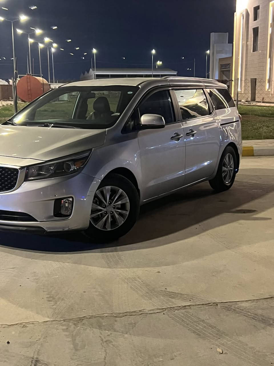 السلام عليكم سيدونا 2017 للبيع أو مراوس حسب القناعه مكان السياره كوت لسياره قطعه وحدا صبغ ولباقي كفاله فقط البنيد بدون دواخل سياحي بيباب كهرباء بصمه بيبان وتشغيل وجنطه بردات بلاد  لسياره رقم جديد هزه جديده بسمي تحويل مباشر 
***********
