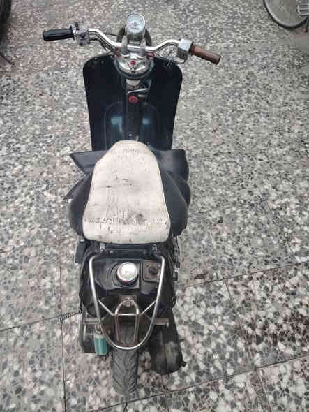 لبيع مدينه الصدر 
كوم حديد.  تشغل وتطفه
***********
لسعر 100وبيهة مجال
