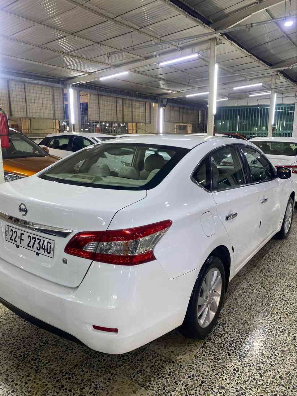 نيسان سينترا مؤديل 2018ى خه ليجى سفرى يره يه سه ياره يه كى زؤر جوانو نويه هه موو شتى نوى كرايته وه هه تا 2028سه ياره كه 160هه زار رؤيشتيه گيرو مه كينه ى به شه رته سه ياره كه بى سبوخه يه ك بست ته عديلى هه يه بى ناوى له ده ركه كى داواى 113وه ره قه ى ده كه م كه مى مه جال 
*********** أربيل, العراق
