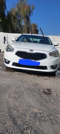 كيا كادينزا ٢٠١٤   / ٦ سلندر  السعر ١١٥ ورقة بيه ٤ قطع صبغ  للستفساره ...