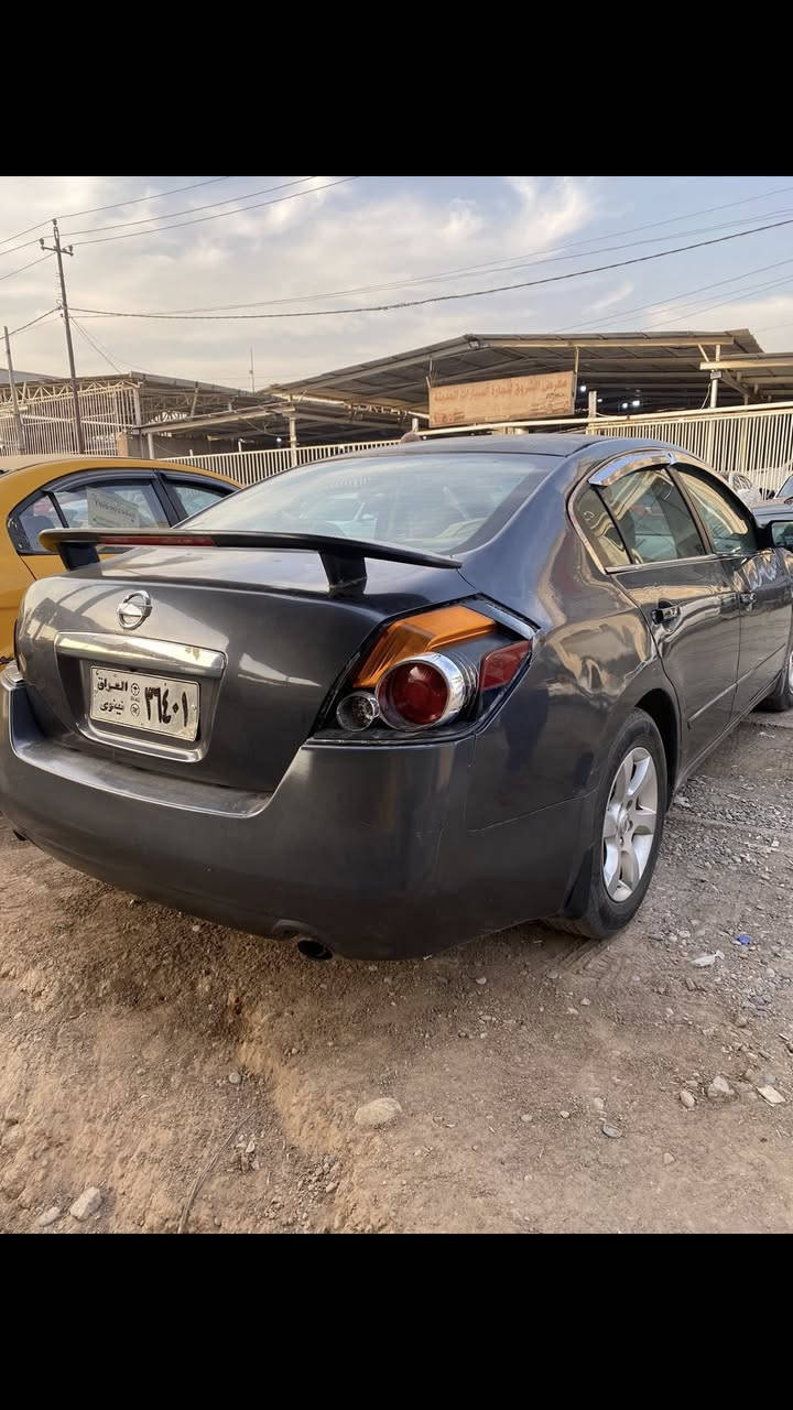 السلام عليكم نيسان التيما موديل 2007 ضرر مصبوغه عام السعر 50وبيه مجال ‭0751 758 3875‬
