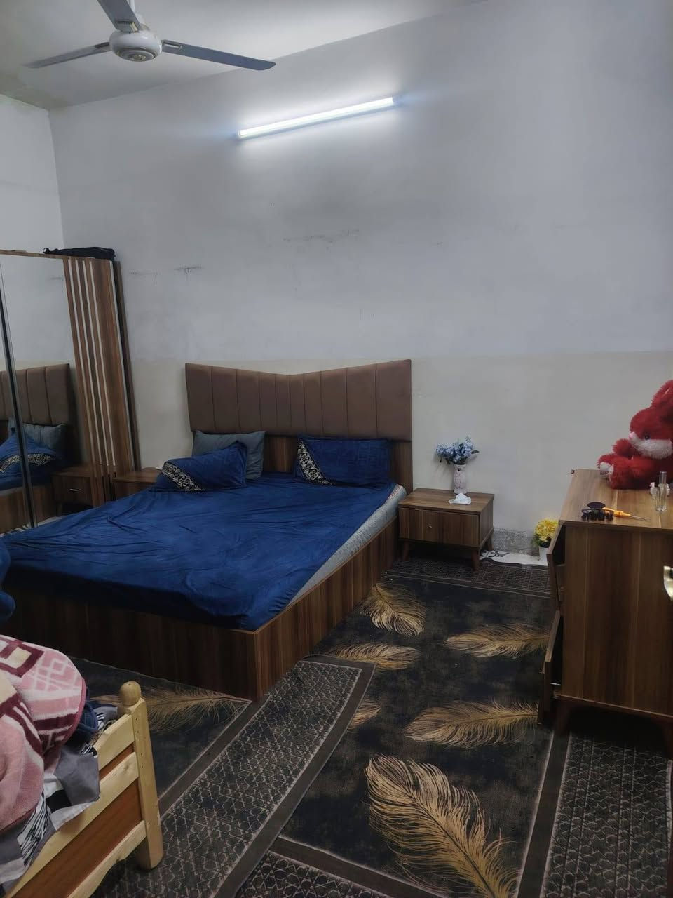 دار 100طابو للبيع 
بناء نضيف بيت مرتب كامل جاهز للسكن قريب على شارع العام العنوان كركوك قادسية الثانيه قرب أفران الأوائل للأستفسار مراجعة مكتب النور الكبير التجاري *********** السعر 75مليون
