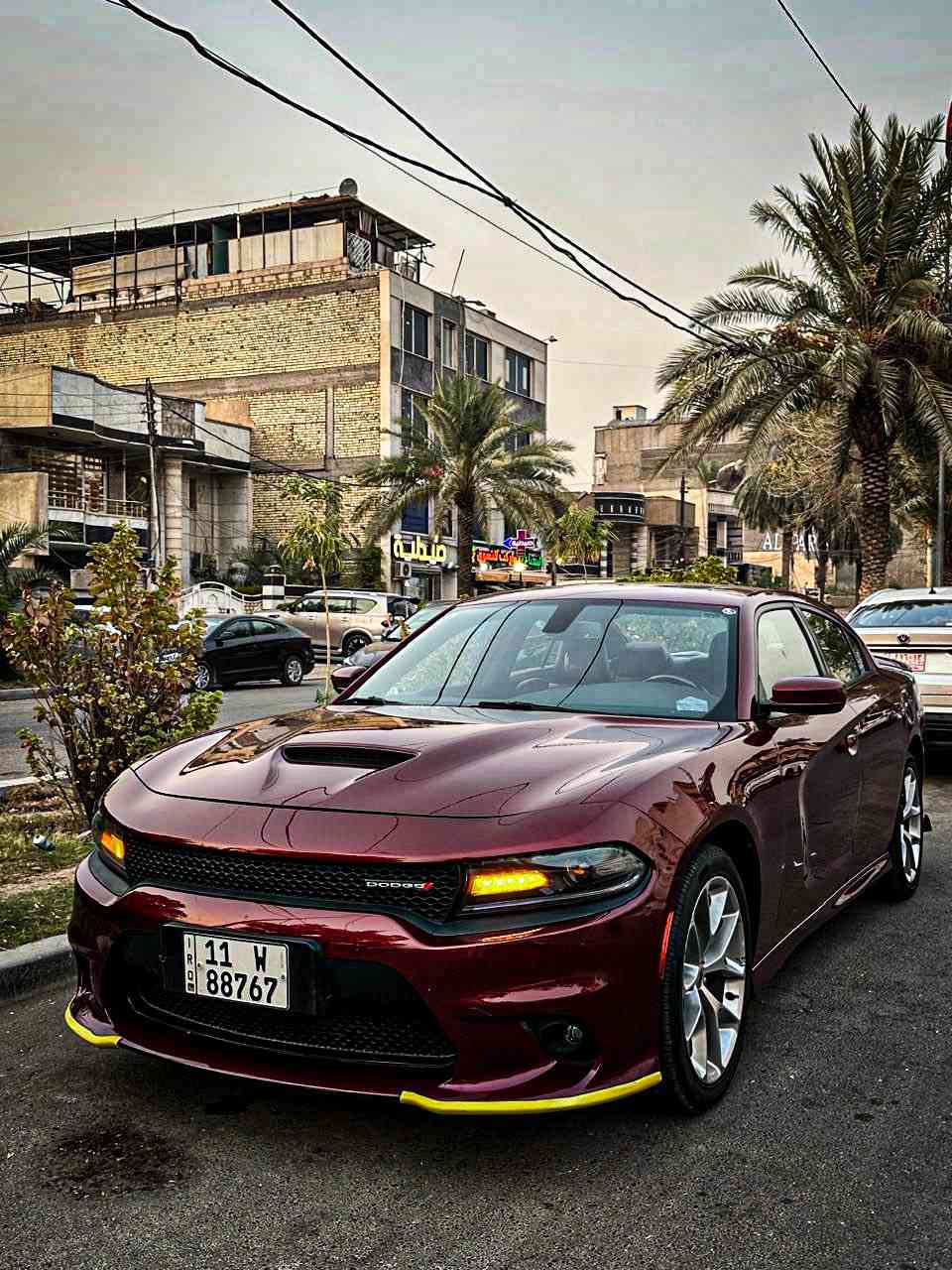 السلام عليكم للبيع جارجر gt خليجية بدون صبغ وكالة هارلم موديل ٢٠٢١ 
ماشية 42 الف 
المحرك:- 3600 /6 سلندر 
المواصفات 
فتحة سقف
مصابيح امامية زينون
داخل جلد احمر 
شفتات ستيرن 
كشافات الضباب زينون
المصابيح الامامية مع Led
حساسات
شاشة كبيرة مع نظام ملاحة نفكيشن gps 
سيستم صوت الپاين 
ويل قياس 20 
تشغيل عن بعد 
ستيرن كهربائي
محدد سرعة
تلفون بلوتوث
كاميرا خلفية
مرايا متحسسة للاضائة العالية 
دخول ذكي بصمة 
العنوان بغداد / للاستفسار *********** 
السعر 30500$وبي مجال للشراي
