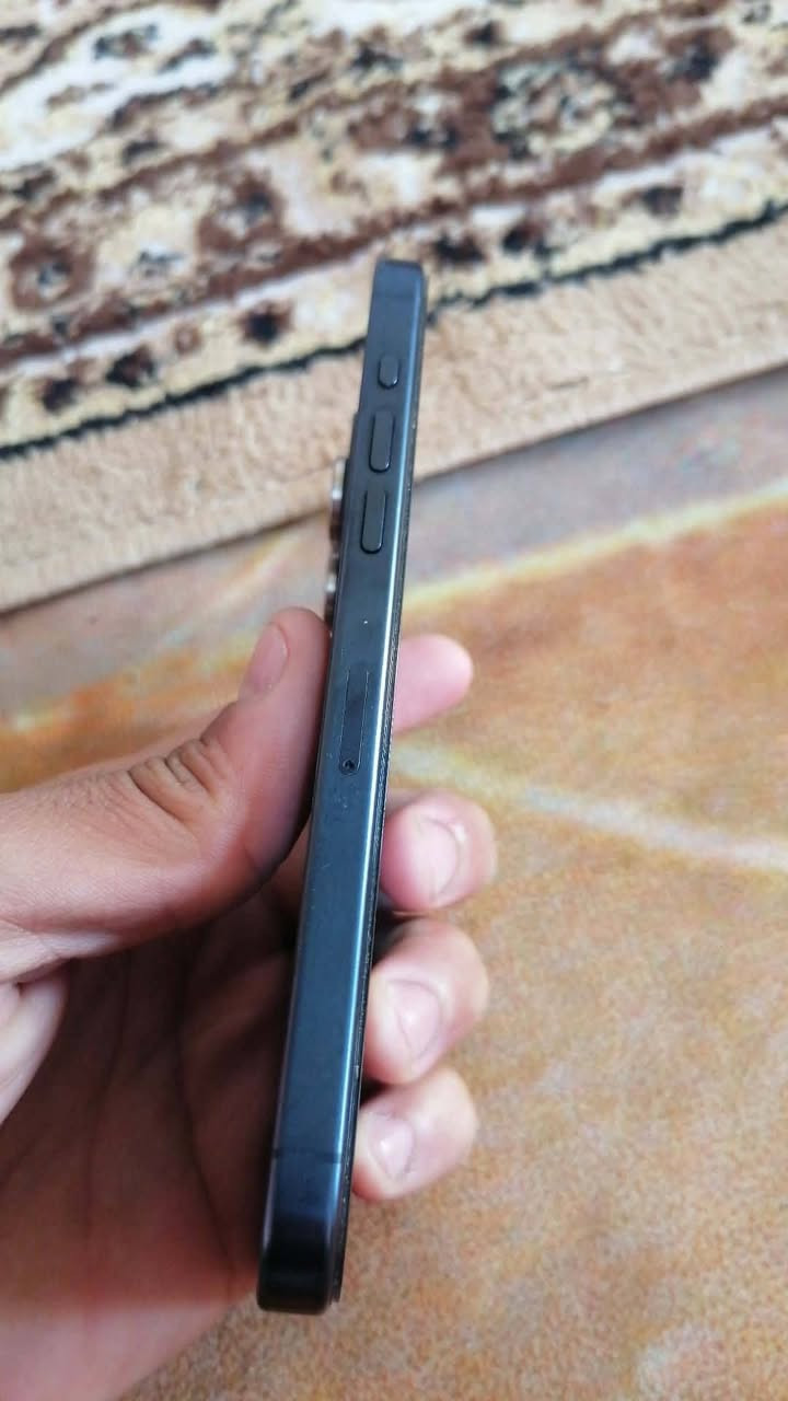 أيفون 15 برو ماكس ماستر شرق أوسط
دبل سيم كارت
ذاكره 256 
بطاريه 91 ابلاديه
الظهر مكسور
 لزكه اصليه + كفر
النجف الاشرف
***********
