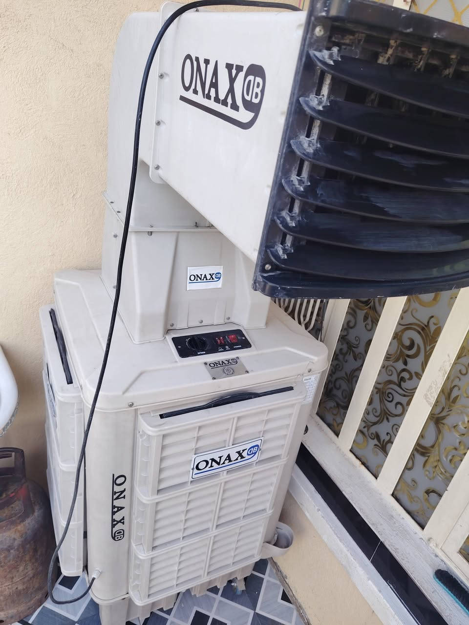 مبردة اونكس مستعلمة نظيفة سعر ٢٥٠


**إذا كنت صاحب هذا الإعلان وتريد حذفه لأي سبب، رجاءا أرسل رسالة إلى الدعم الفني**