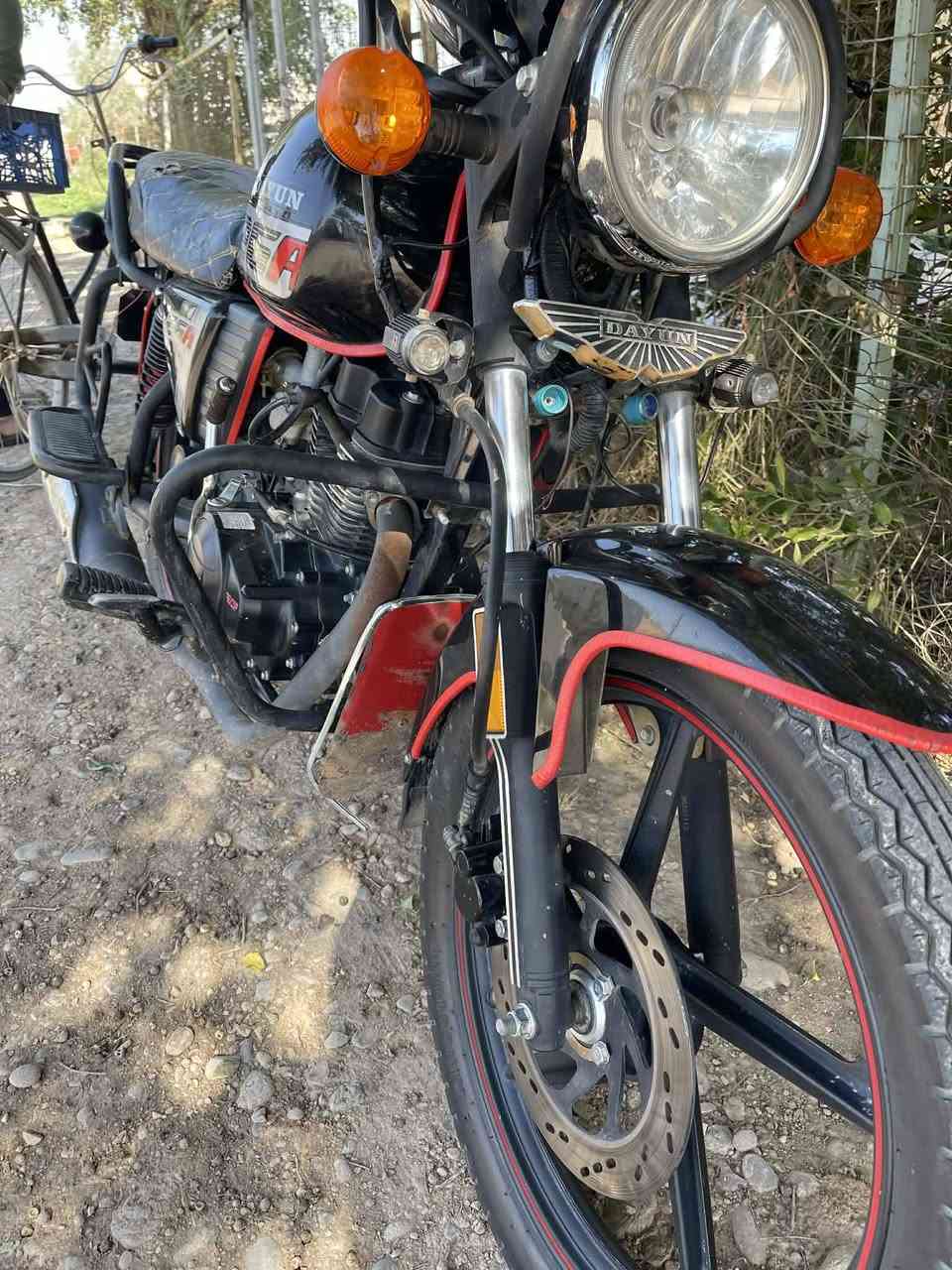 سلام عليكم دراجه دايوان للبيع  موديل 2023 مابيهه نقص ماشيه 9000 خاص مفتوح ***********
‏‪0775 398 3859‬‏
