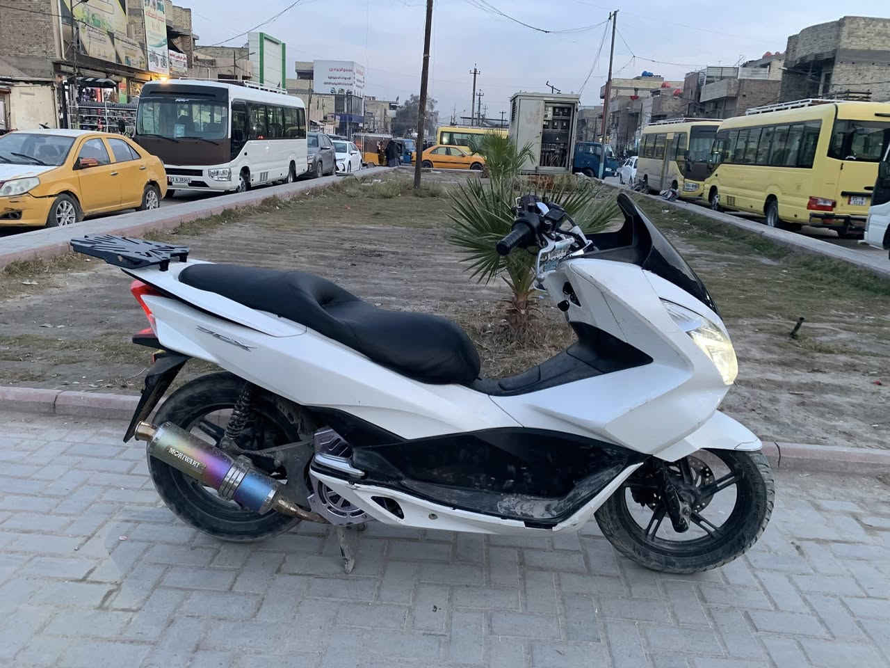 سلام عليكم بي سي اكس جيل ثاني مكفوله كفاله عامه ماشيه ٢٧سعر 1550رقم ***********
