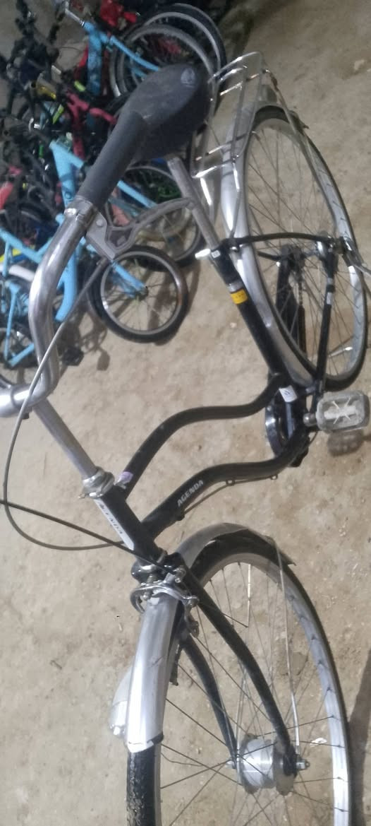 مرحبا شباب سلام عليكم
بيسكل لبيع مثل ما موضح بالصورة 
كامل جاهز تجي تفحص وتسوق 
قياس 27بناتي 
ويل حساس 
ويالة لامنيوم 
75الف


**إذا كنت صاحب هذا الإعلان وتريد حذفه لأي سبب، رجاءا أرسل رسالة إلى الدعم الفني**