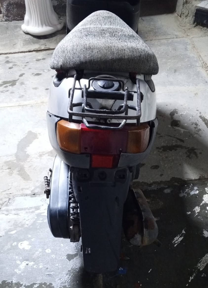 السلام عليكم دراجة زعرة 60للبيع سعر 150وبيهة مجال قليل
دراجة مبدل عقل وكويل وكابريتة وكلجات جدد نهضة فول بريك كدامي وراني نقص بس سيم فقط دبلات شغالات صوتهة ناعم شاصي مكفول كهربائيات بيهة موجودات  عوزهن ربط 
عنوان شافعية


**إذا كنت صاحب هذا الإعلان وتريد حذفه لأي سبب، رجاءا أرسل رسالة إلى الدعم الفني**