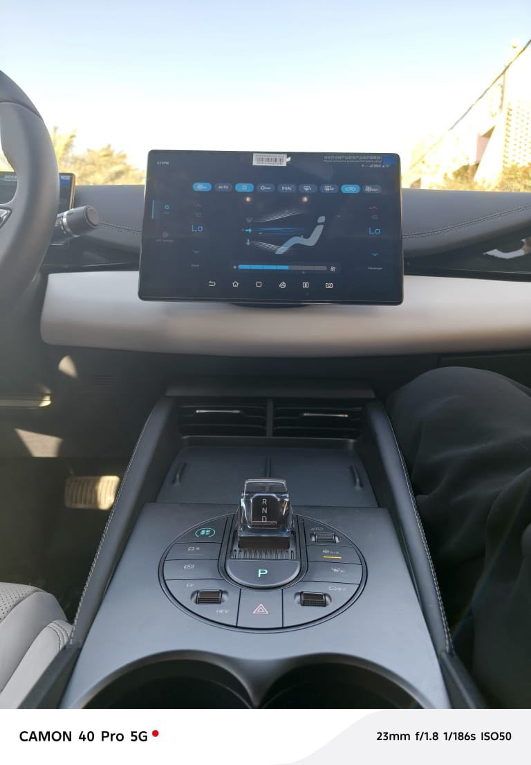 سلام عليكم سيل 6 فول بنراما شحنه 120 كيلو وهايبرد وبانزين كفاله عامه ماشيه 2000 لون سمنتي مميز سعر 165 بيها مجال قليل الشراي يتصل مكاني نجف ***********
