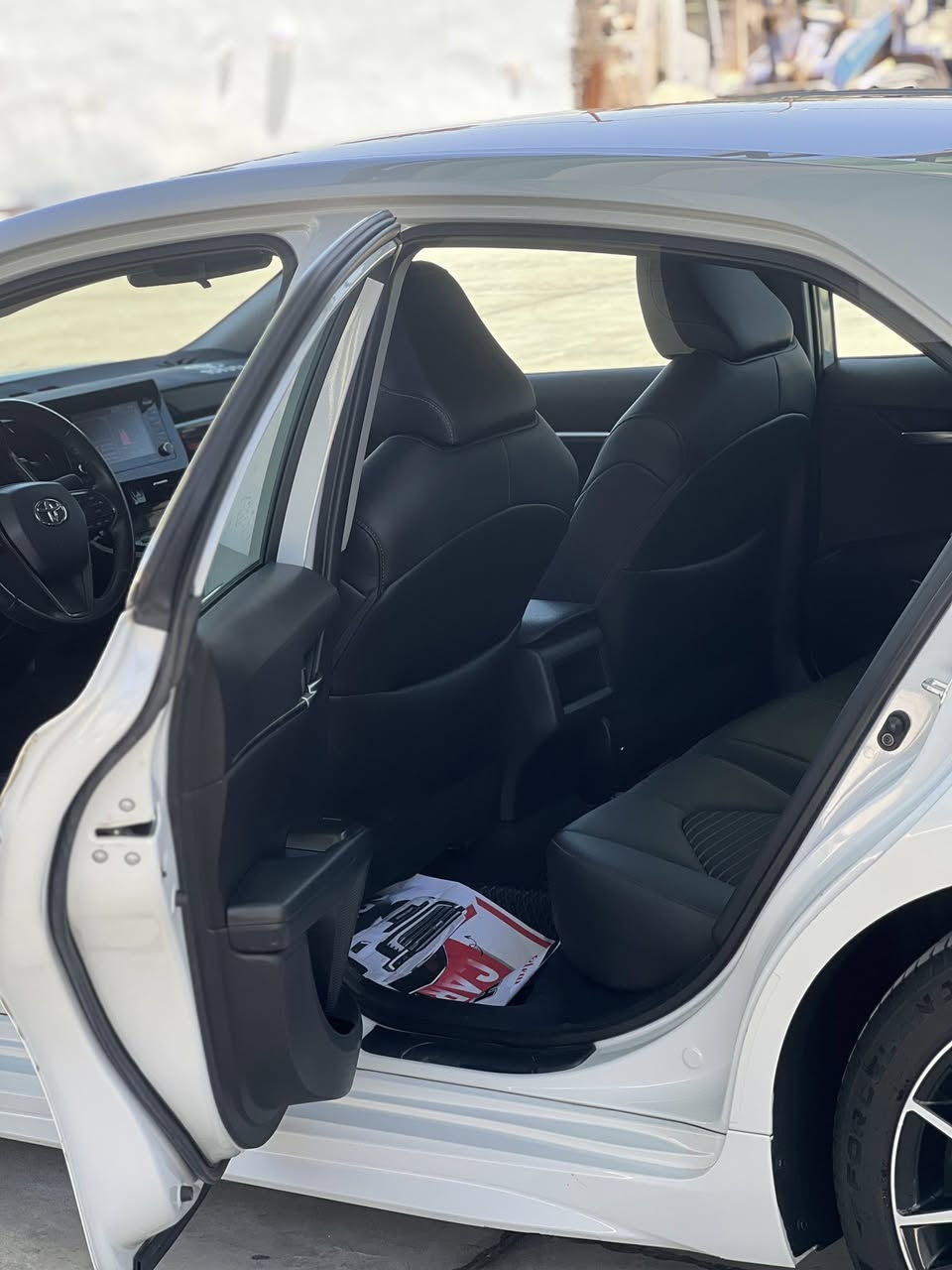 السلام عليكم اخوان مكلف بالنشر
TOYOTA CAMRY
2024 SE Night Shade
‎اللون سموك المميز 
‎السيارة صافية بدون اي ملاحظات
‎رقم اربيل بأسمي
‎العداد: 51 الف ميل
‎كلين بدون قطرة صبغ 
‎بجم كبس بدون ايرباگ
‎العنوان :الانبار -القائم
***********
