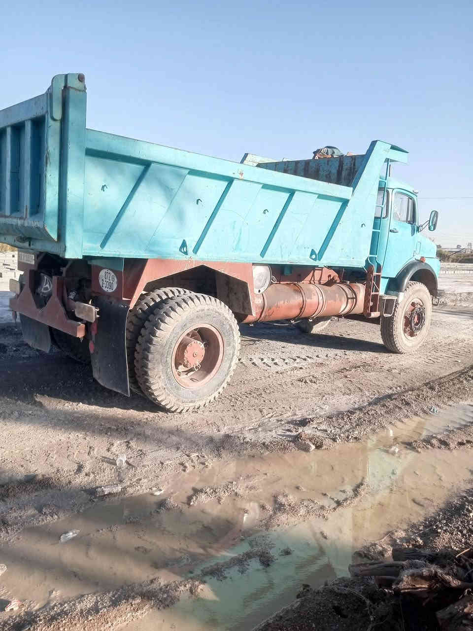 سلام عليكم ورحمه الله وبركاته من رخصة الكروب عندي هاي البيع موديل 82 جديد شاصي مقفول  محرك كير ابو شخاطه قماره مصبوغة تخم تاير باج بطن بلادي عنوان بغداد التاجي رقم الهاتف ***********
