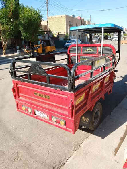 سلام عليكم ستوته شحن الحجم الجبير ام الكير موديل 24كامله مكمله بطاريات 6جدد قبل شهر من شادهن وكهربائيات كلهن شغاله وكاملات وستوته حيل نضيفه وبيها قمريه وبردات مكاني بغداد حي جهاد السعر مليون و 300وهاذ رقم/***********
